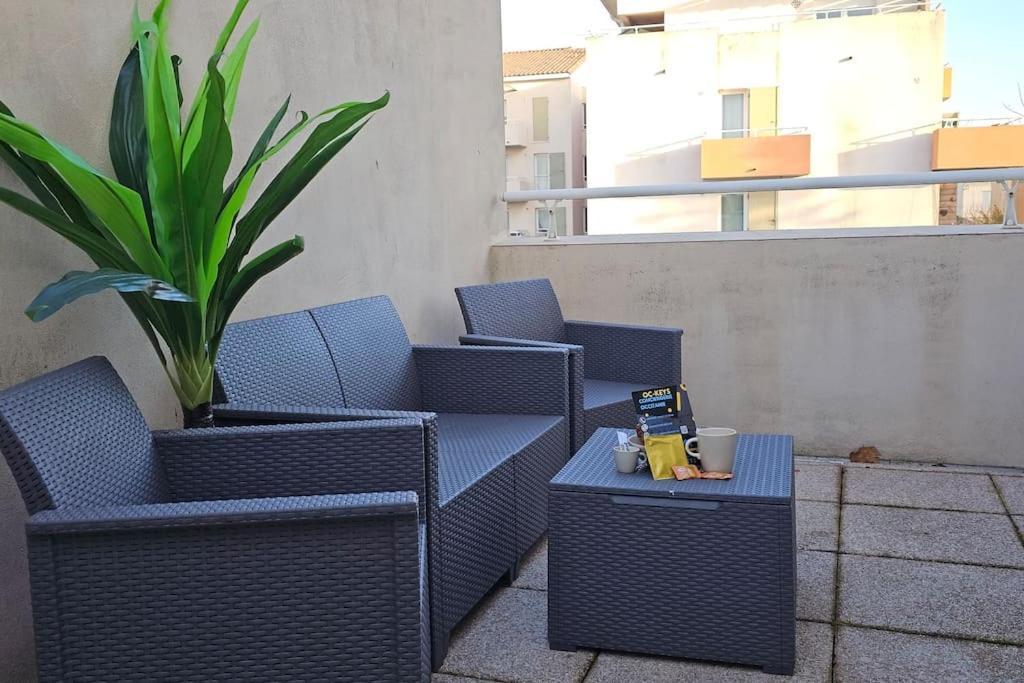 L'Orchidee, Proche De La Gare Avec Clim Et Terrasse Appartement Narbonne Buitenkant foto